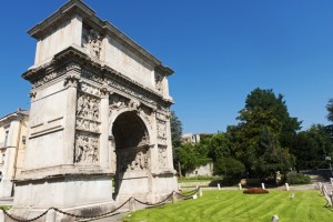 Benevento Arco di Traiano